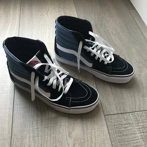 Vans - Picture 1 of 1